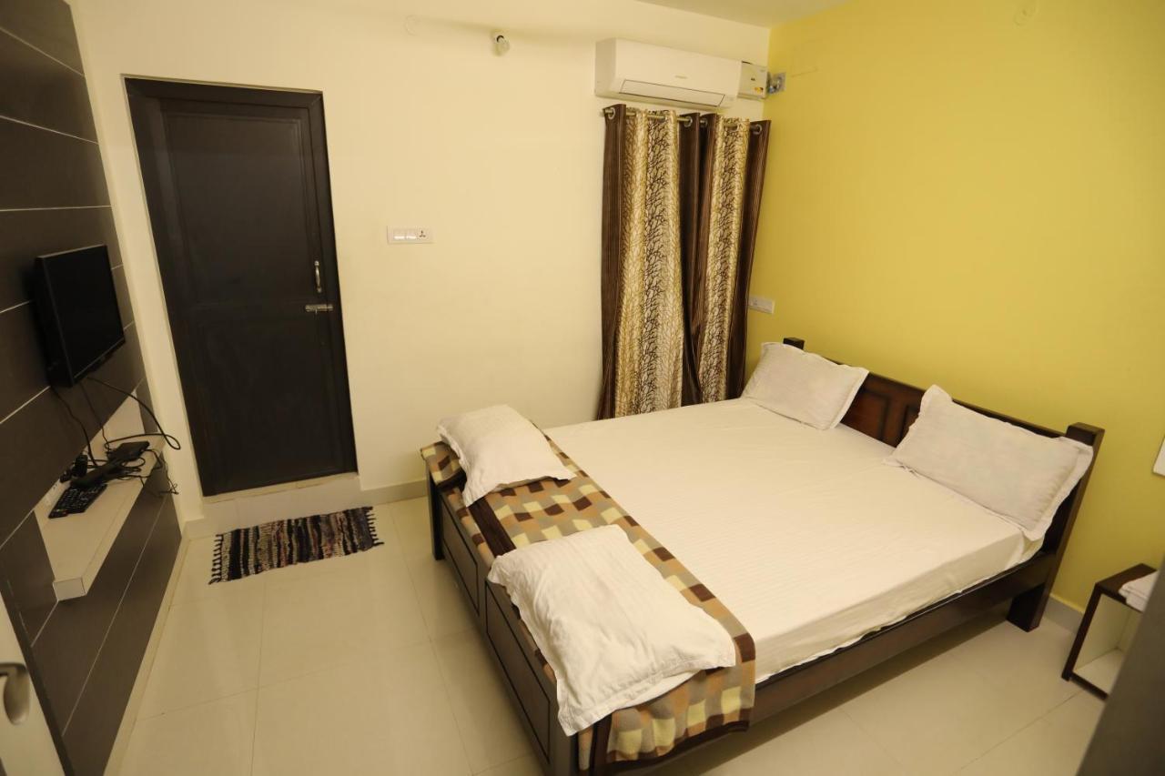 Hotel Moonlight Residency Tiruchirappalli Exterior foto