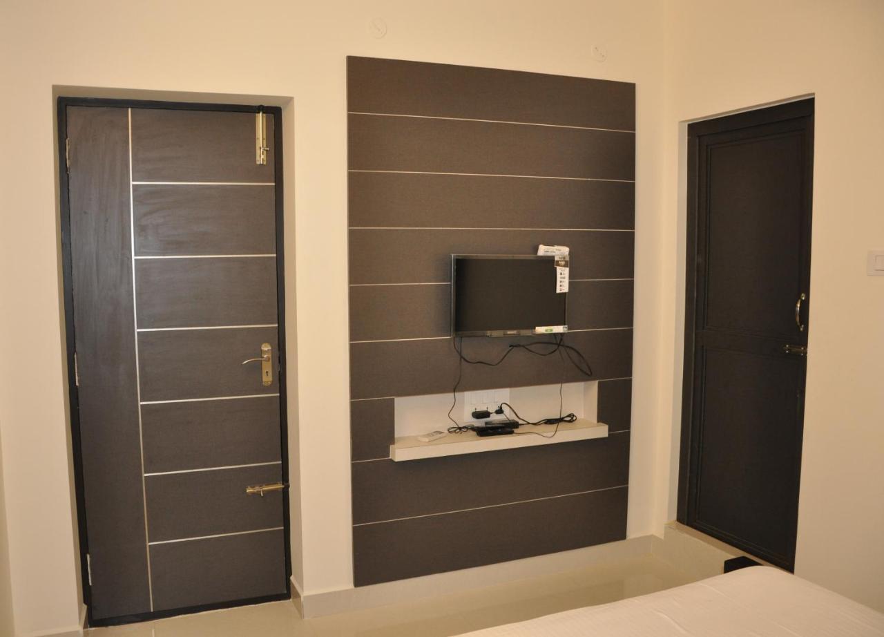 Hotel Moonlight Residency Tiruchirappalli Exterior foto